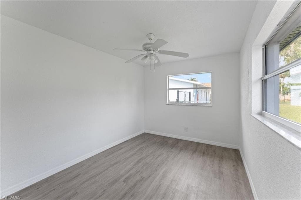 4123 3rd Ave, Cape Coral, FL 33904-26