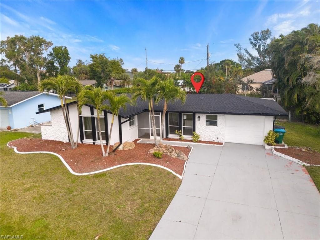 4123 3rd Ave, Cape Coral, FL 33904-2