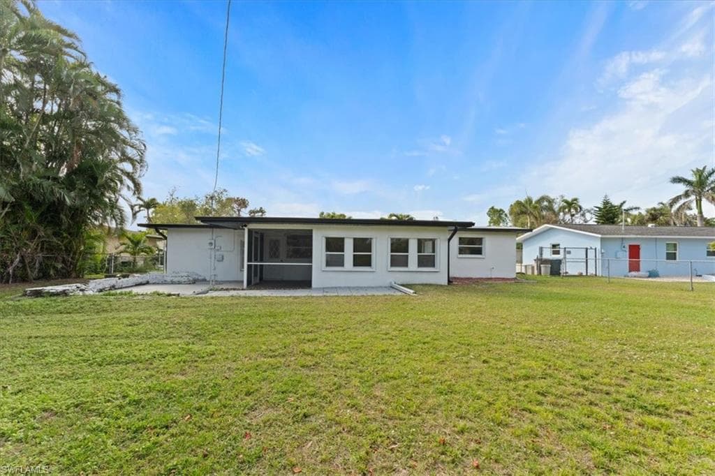 4123 3rd Ave, Cape Coral, FL 33904-39