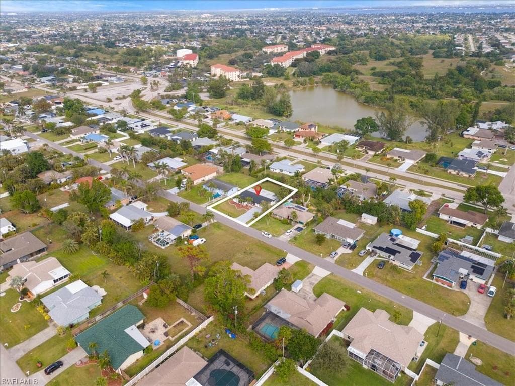4123 3rd Ave, Cape Coral, FL 33904-6
