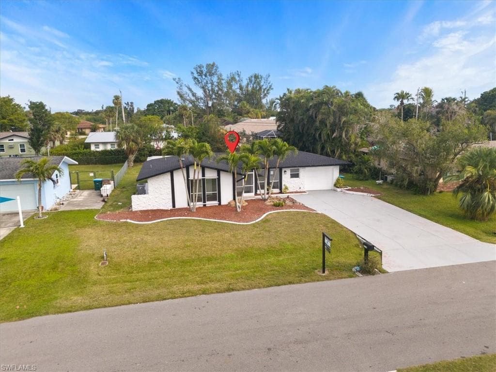 4123 3rd Ave, Cape Coral, FL 33904-7