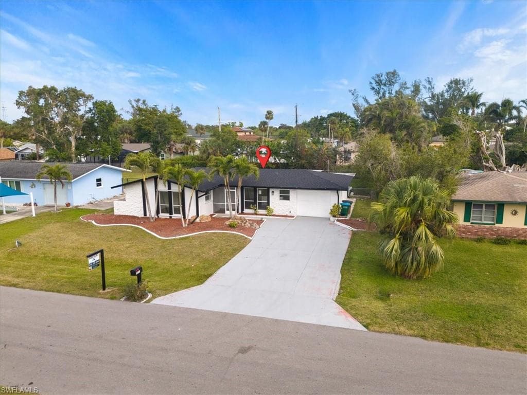 4123 3rd Ave, Cape Coral, FL 33904-8