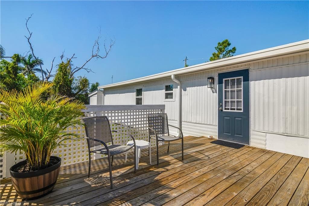 5667 Pine Island Rd NW, Bokeelia, FL 33922-27
