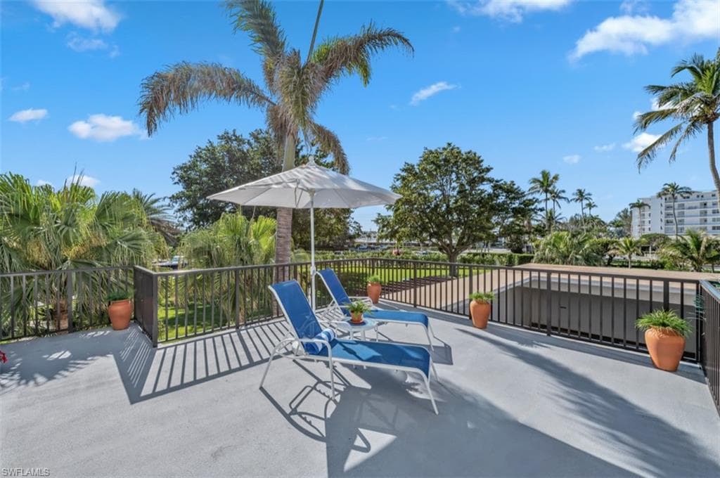 2170 Gulf Shore Blvd N 23w, Naples, FL 34102-8