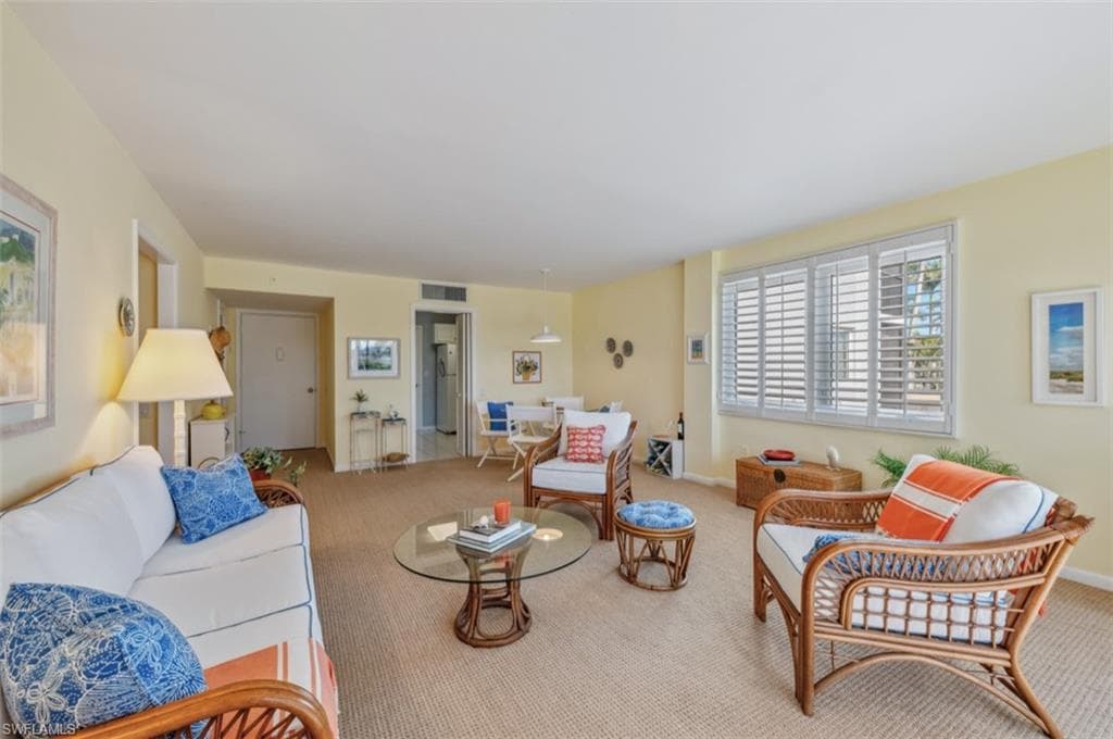 2170 Gulf Shore Blvd N 23w, Naples, FL 34102-16