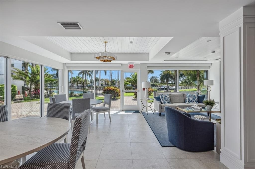 2170 Gulf Shore Blvd N 23w, Naples, FL 34102-25