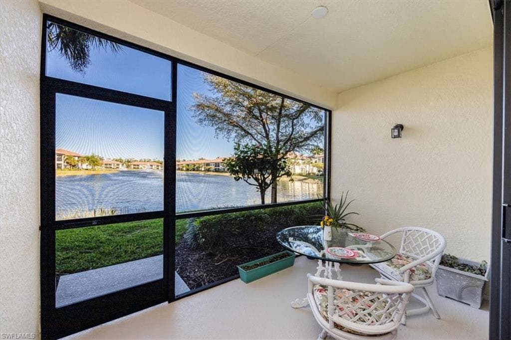 15098 Palmer Lake Cir 101, Naples, FL 34109-21