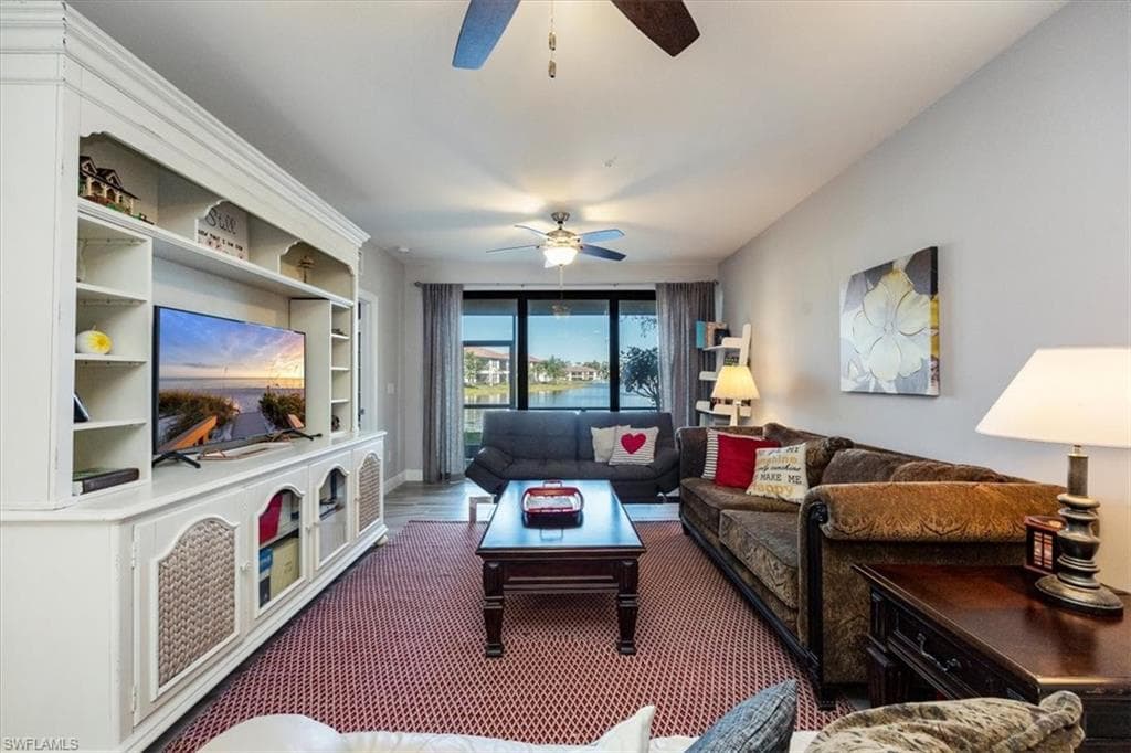 15098 Palmer Lake Cir 101, Naples, FL 34109-4