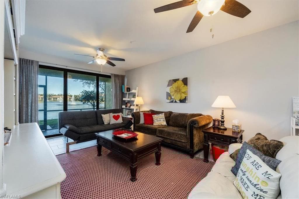 15098 Palmer Lake Cir 101, Naples, FL 34109-8
