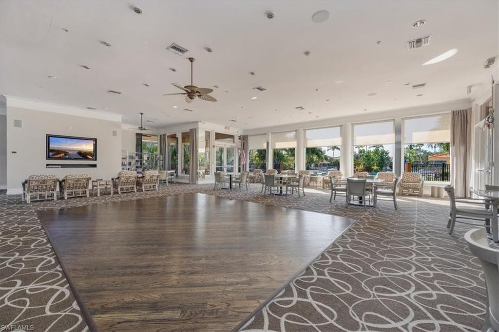 2381 Hidden Lake Ct 8202, Naples, FL 34112-28
