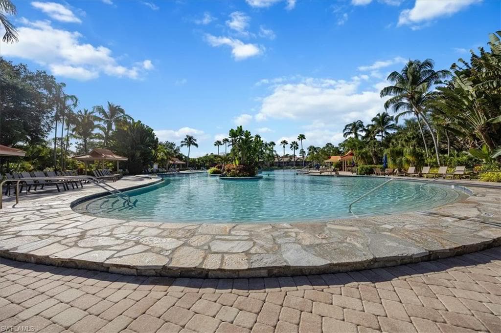 2381 Hidden Lake Ct 8202, Naples, FL 34112-31