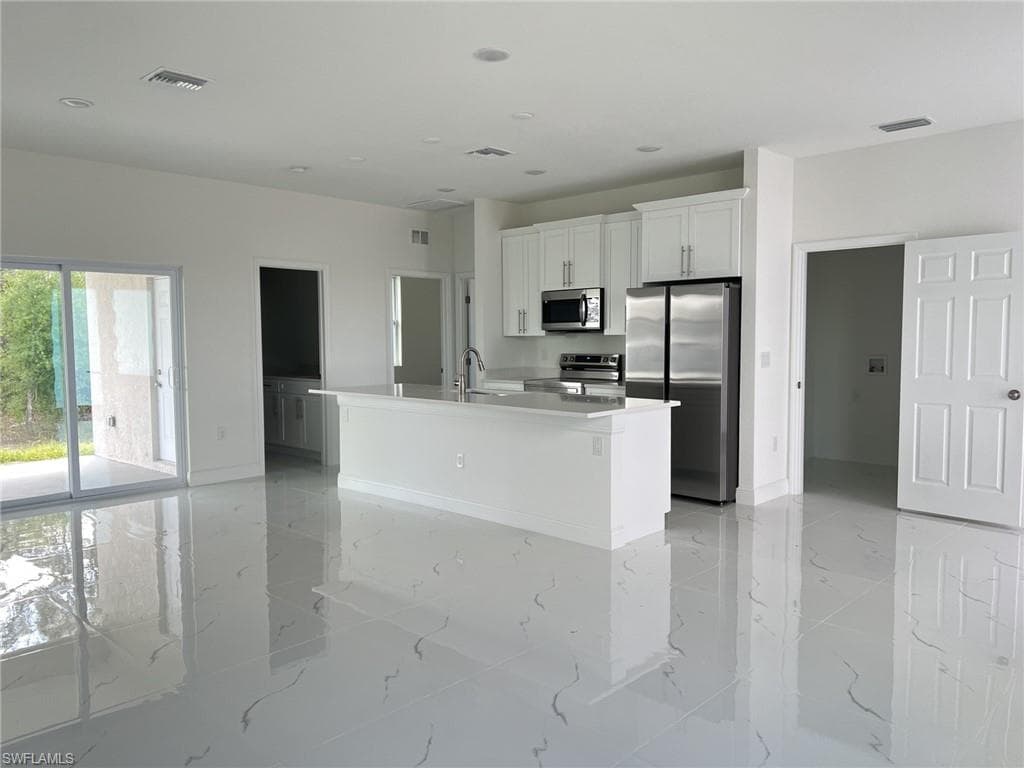 4309 8th St SW, Lehigh Acres, FL 33976-1