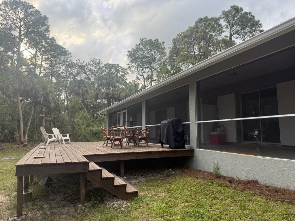 420 20th Ave NW, Naples, FL 34120-6