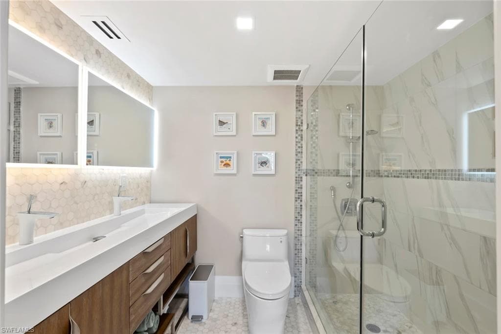 3410 Gulf Shore Blvd N 403, Naples, FL 34103-20
