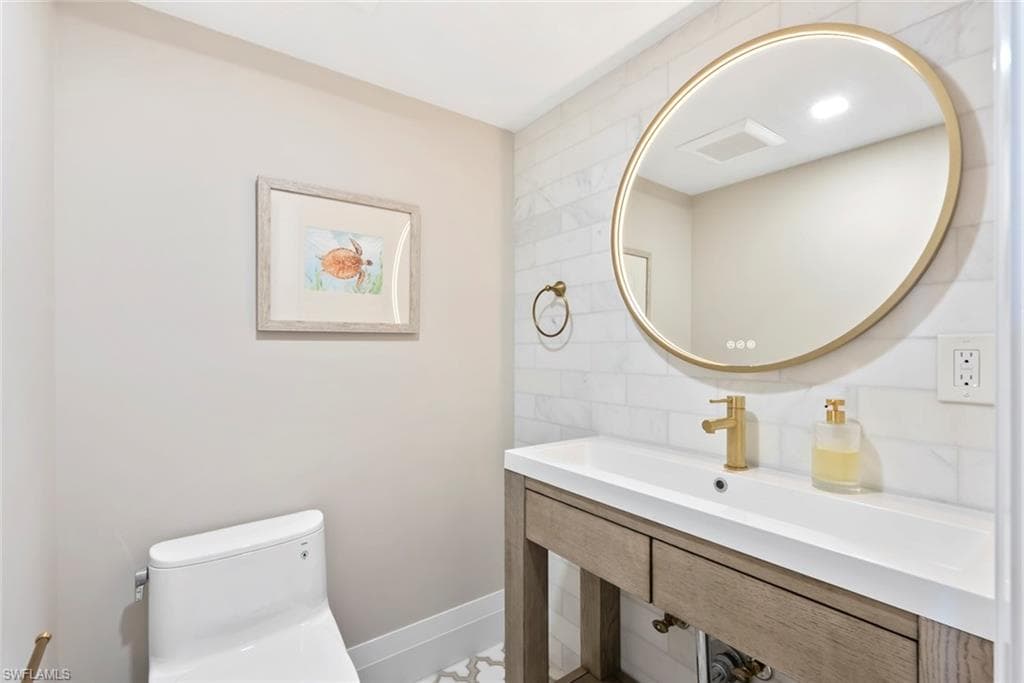 3410 Gulf Shore Blvd N 403, Naples, FL 34103-26