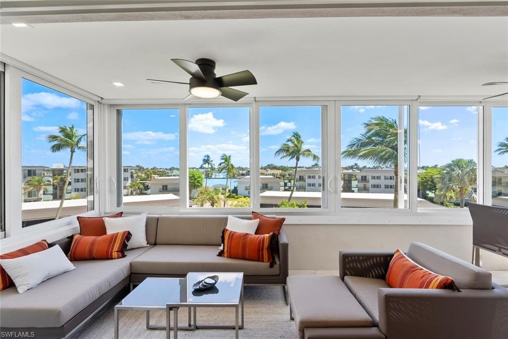 3410 Gulf Shore Blvd N 403, Naples, FL 34103-27