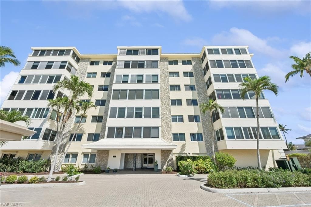 3410 Gulf Shore Blvd N 403, Naples, FL 34103-33