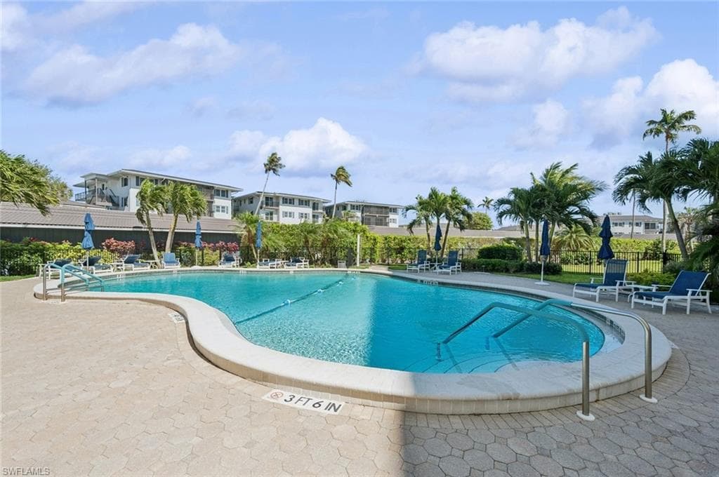 3410 Gulf Shore Blvd N 403, Naples, FL 34103-35
