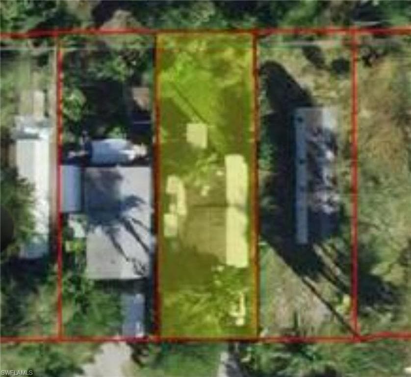 2593 Holly Ave, Naples, FL 34112-2