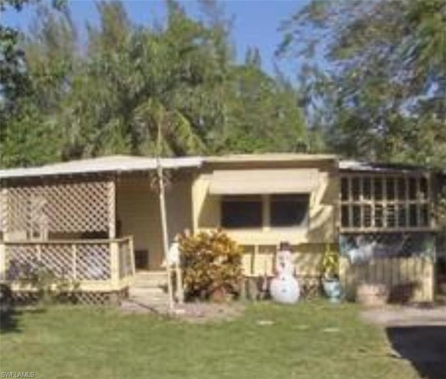 2593 Holly Ave, Naples, FL 34112-3
