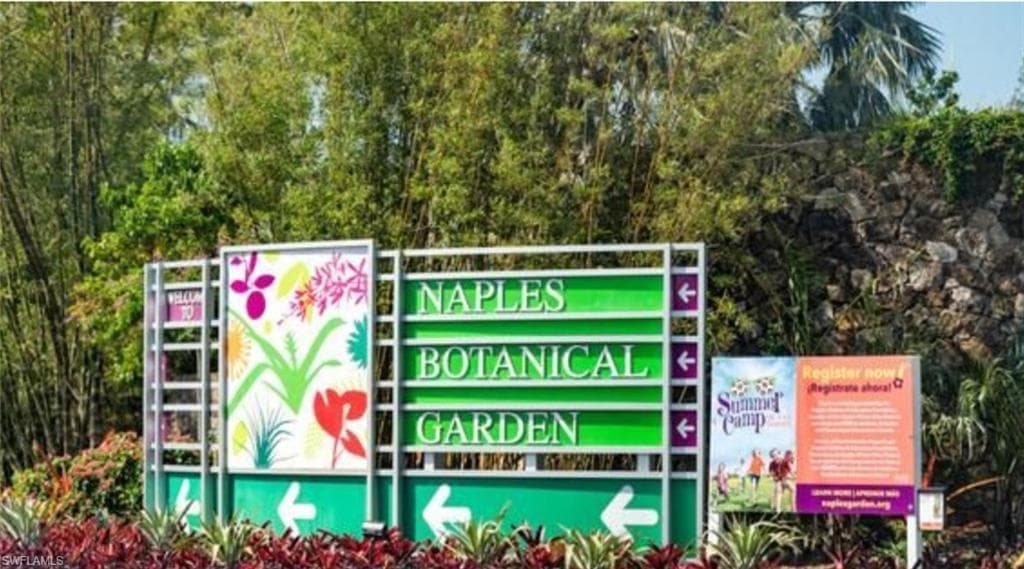 2593 Holly Ave, Naples, FL 34112-8