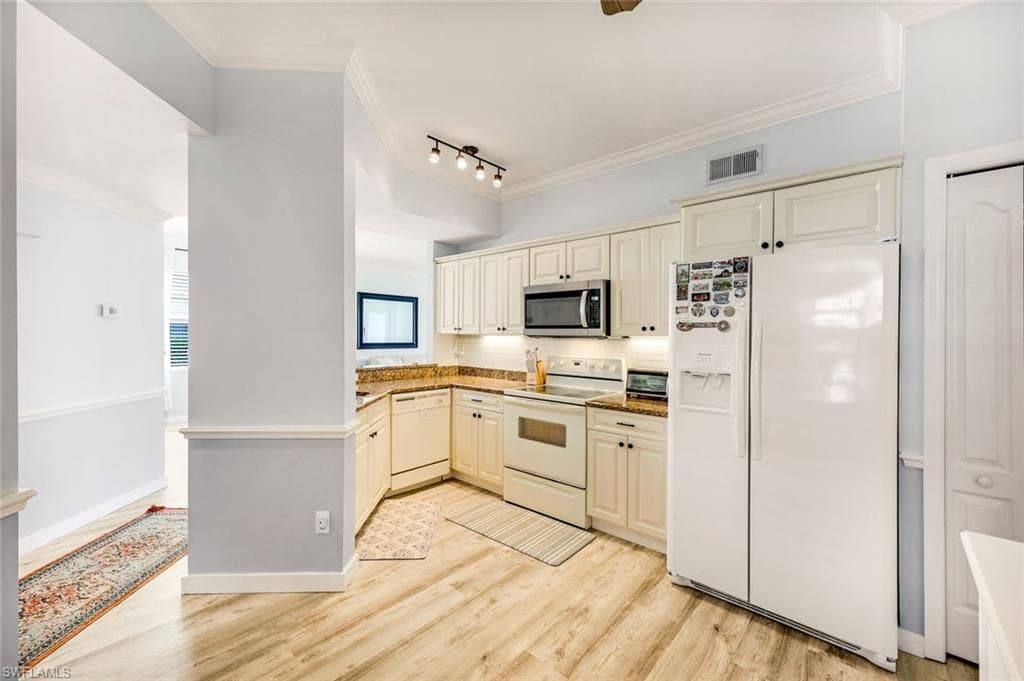 1326 Mainsail Dr 1115, Naples, FL 34114-12