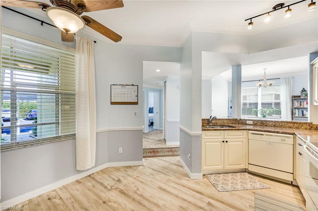 1326 Mainsail Dr 1115, Naples, FL 34114-15
