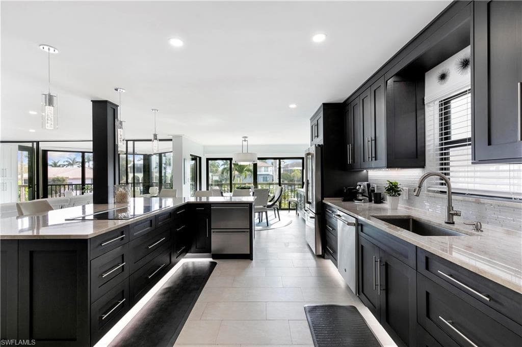 845 Collier Ct 205, Marco Island, FL 34145-9