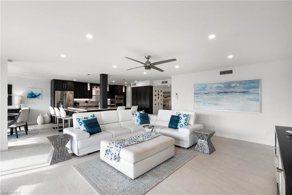 845 Collier Ct 205, Marco Island, FL 34145-6