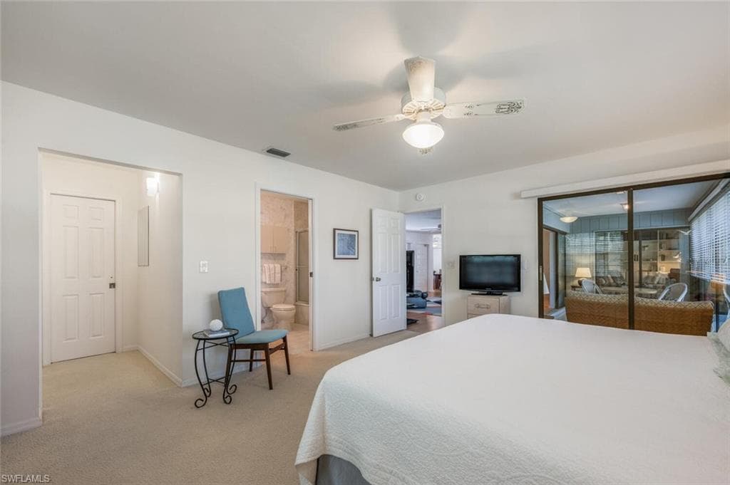 880 8th Ave S 101, Naples, FL 34102-25