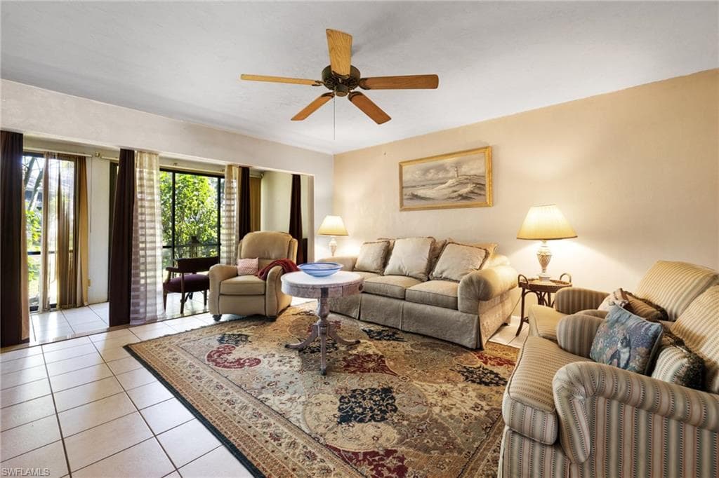 600 Misty Pines Cir F102, Naples, FL 34105-7
