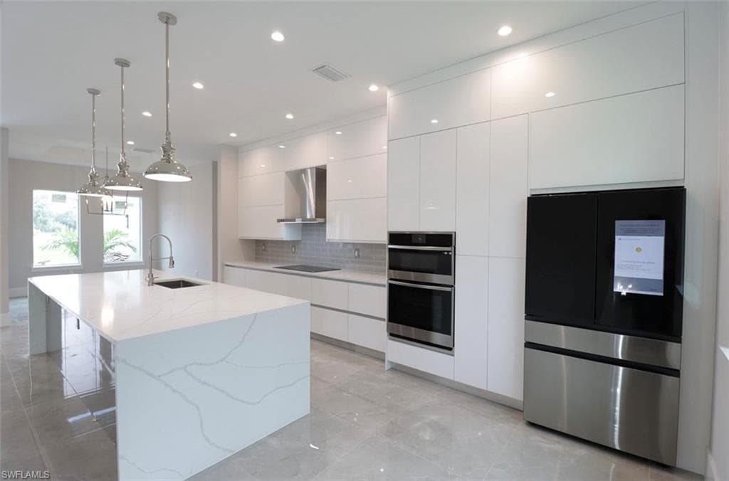 2461 Golden Gate Blvd E, Naples, FL 34120-8