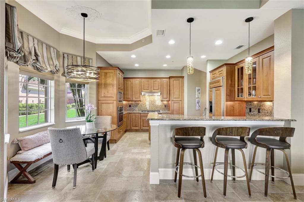 9293 Menaggio Ct 102, Naples, FL 34114-12