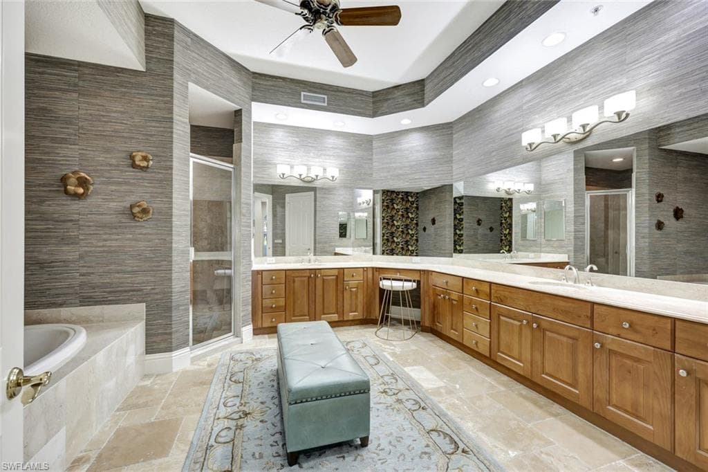 9293 Menaggio Ct 102, Naples, FL 34114-19