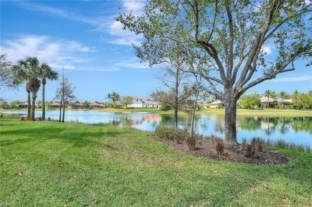 9293 Menaggio Ct 102, Naples, FL 34114-35