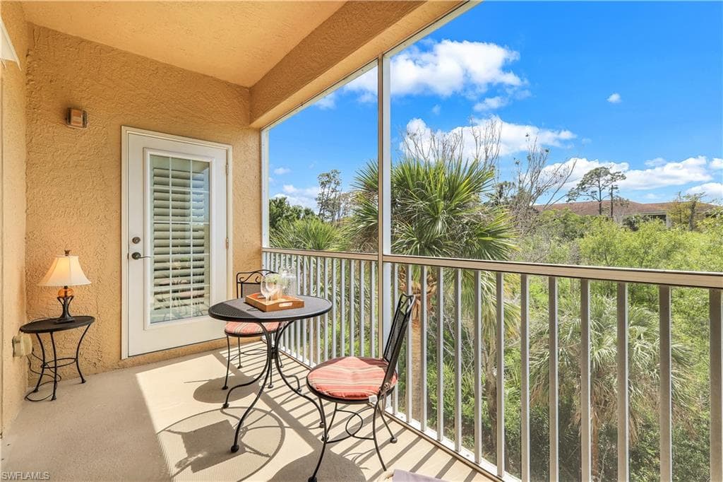 4430 Botanical Place Cir 305, Naples, FL 34112-9