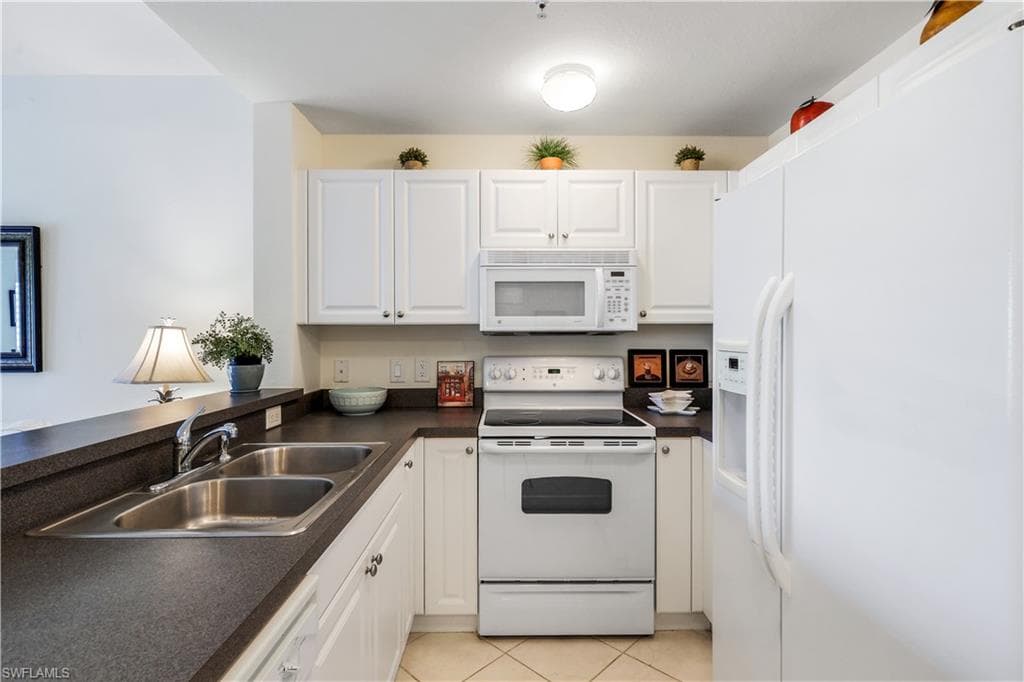 4430 Botanical Place Cir 305, Naples, FL 34112-10