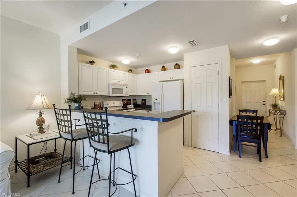 4430 Botanical Place Cir 305, Naples, FL 34112-11