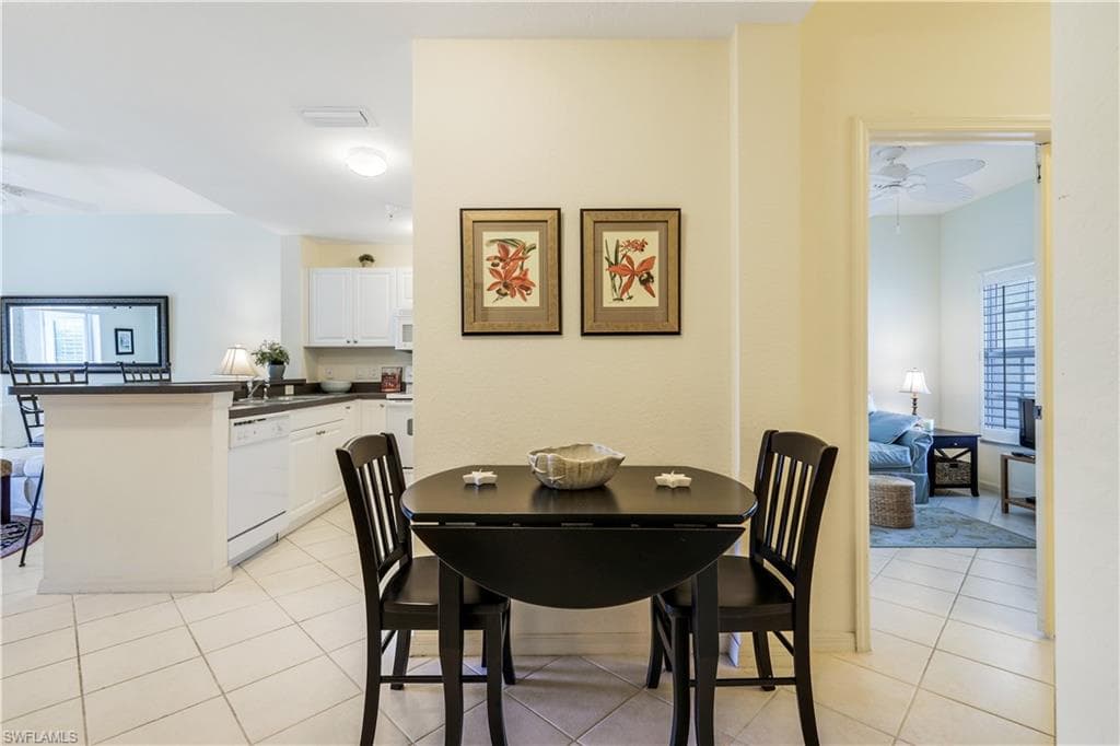 4430 Botanical Place Cir 305, Naples, FL 34112-13