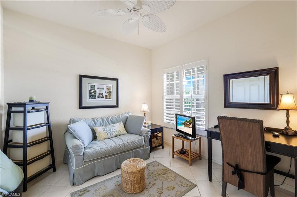 4430 Botanical Place Cir 305, Naples, FL 34112-16