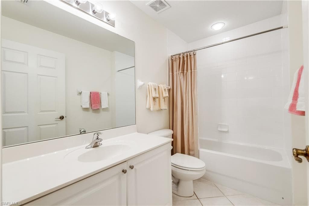 4430 Botanical Place Cir 305, Naples, FL 34112-17