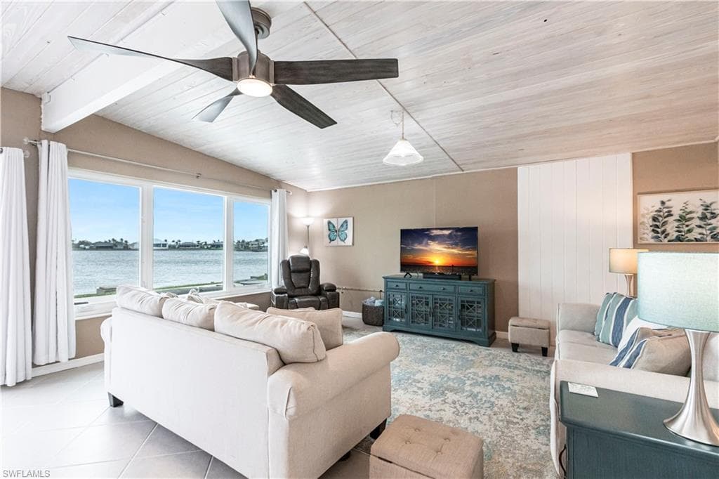 168 Morgan Ln SE, Port Charlotte, FL 33952-4
