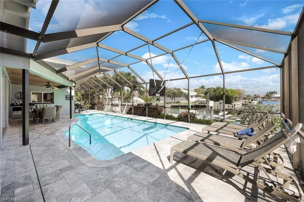 1709 Wavecrest Ct, Marco Island, FL 34145-18