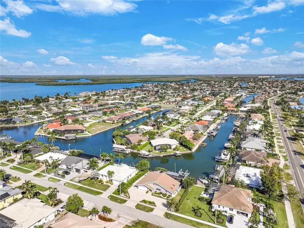 1709 Wavecrest Ct, Marco Island, FL 34145-2