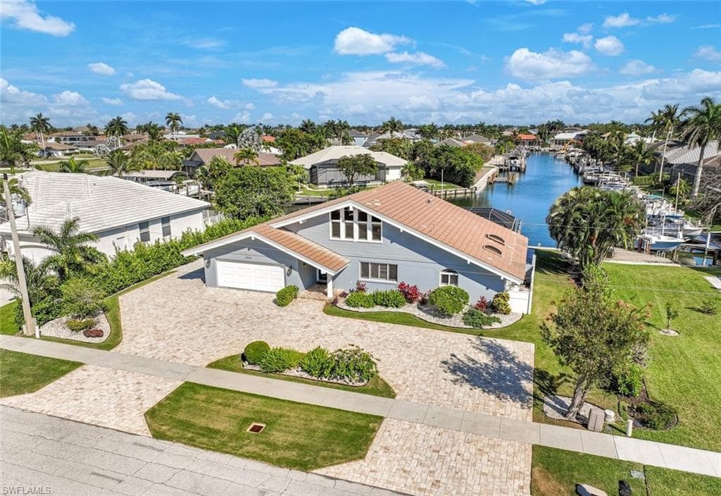 1709 Wavecrest Ct, Marco Island, FL 34145-37