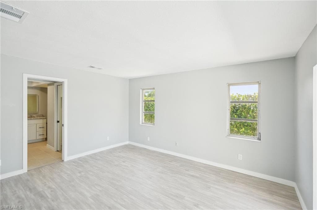 5208 3rd Ave, Cape Coral, FL 33914-13
