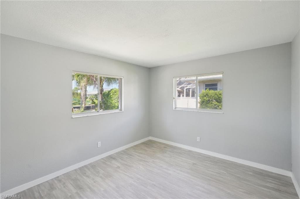 5208 3rd Ave, Cape Coral, FL 33914-24