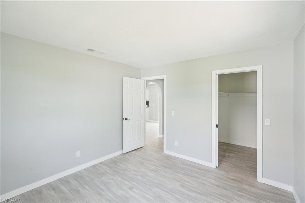 5208 3rd Ave, Cape Coral, FL 33914-26
