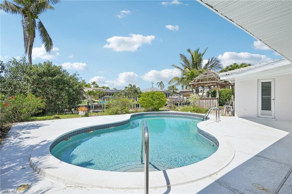5208 3rd Ave, Cape Coral, FL 33914-34