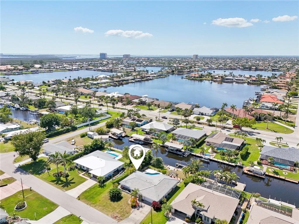 5208 3rd Ave, Cape Coral, FL 33914-3
